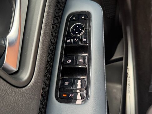 Certified 2024 Nissan Ariya AWD image 32