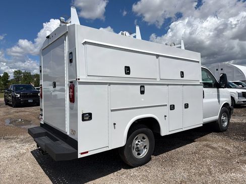 New 2025 Chevrolet Express 3500 w/ Power Convenience Package RWD image 6