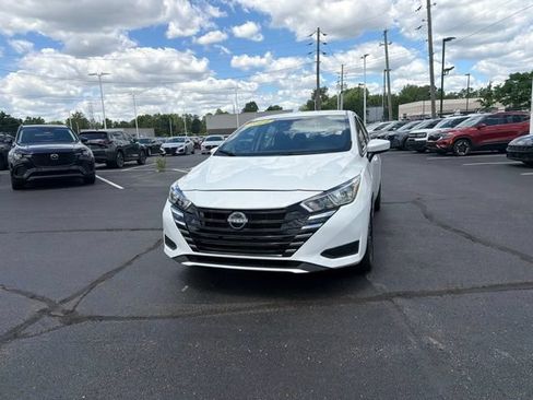 Used 2024 Nissan Versa SV w/ Trunk Package FWD image 27