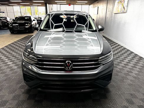 Used 2022 Volkswagen Tiguan SE image 6