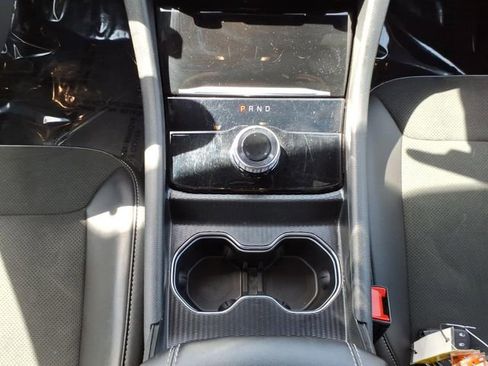 Certified 2025 Jeep Grand Cherokee Altitude AWD/4WD image 19