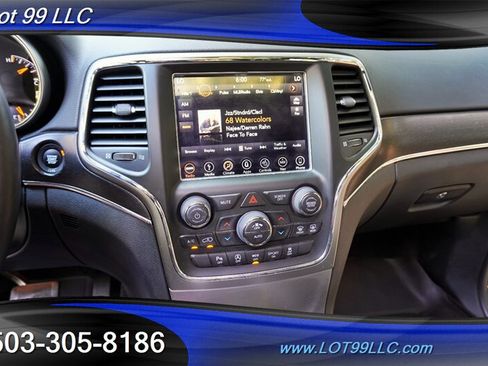 Used 2018 Jeep Grand Cherokee Limited AWD/4WD image 26