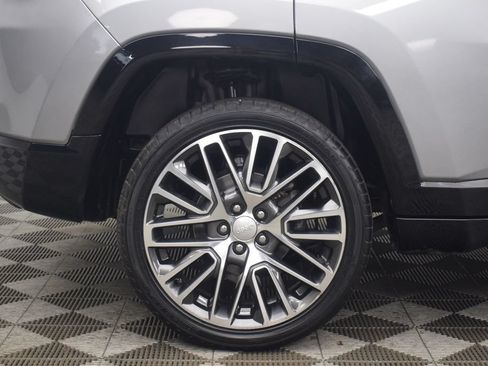 Used 2022 Jeep Compass Limited w/ Elite Group AWD/4WD image 33