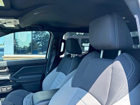 Used 2024 Toyota Tacoma TRD Sport RWD image 3