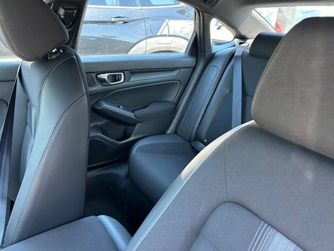 Used 2023 Honda Civic Sport image 17