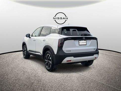 Certified 2025 Nissan Kicks SV image 8