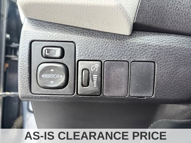 Used 2016 Toyota Corolla LE FWD image 25