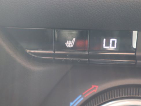 Used 2024 Chevrolet Blazer LT w/ Convenience Package FWD image 21