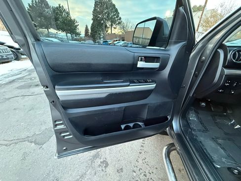 Used 2015 Toyota Tundra SR5 image 38