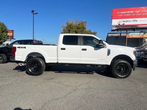 Used 2019 Ford F250 XL w/ Power Equipment Group image 8