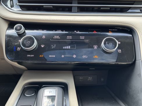 Used 2024 INFINITI QX60 Luxe FWD image 29