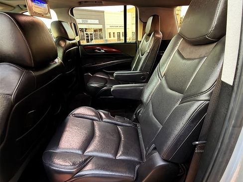 Used 2017 Cadillac Escalade ESV Premium Luxury w/ LPO, Radiant Package image 11