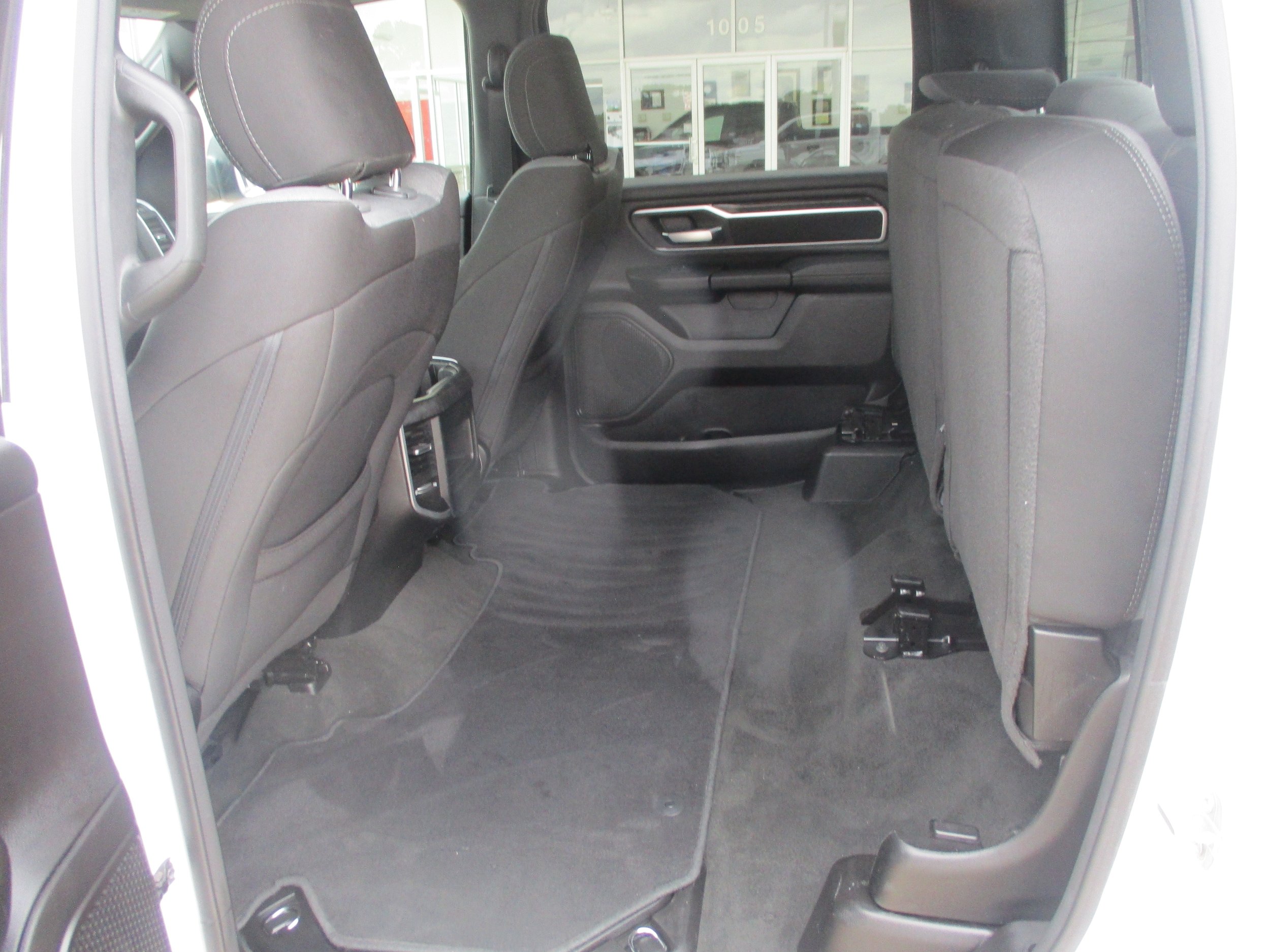 Used 2023 RAM 1500 Lone Star AWD/4WD image 5