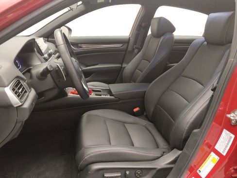 Used 2019 Honda Accord Sport image 17