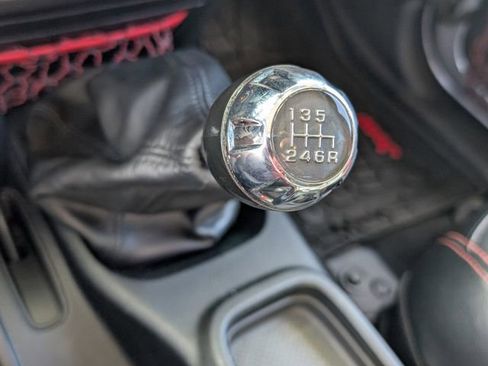 Used 2017 Jeep Wrangler Unlimited Rubicon image 25