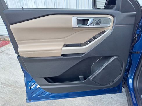 Used 2021 Ford Explorer Limited w/ Equipment Group 301A image 43
