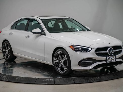 Used 2025 Mercedes-Benz C 300 Sedan image 5