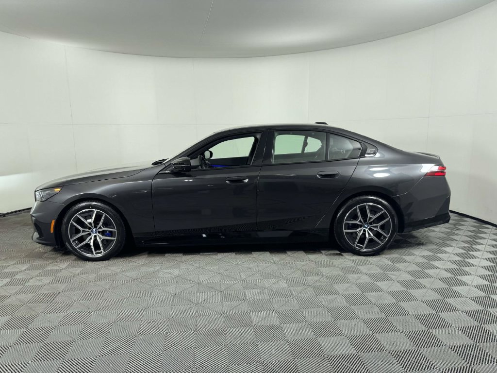 Used 2024 BMW i5 M60 w/ Executive Package AWD/4WD image 11