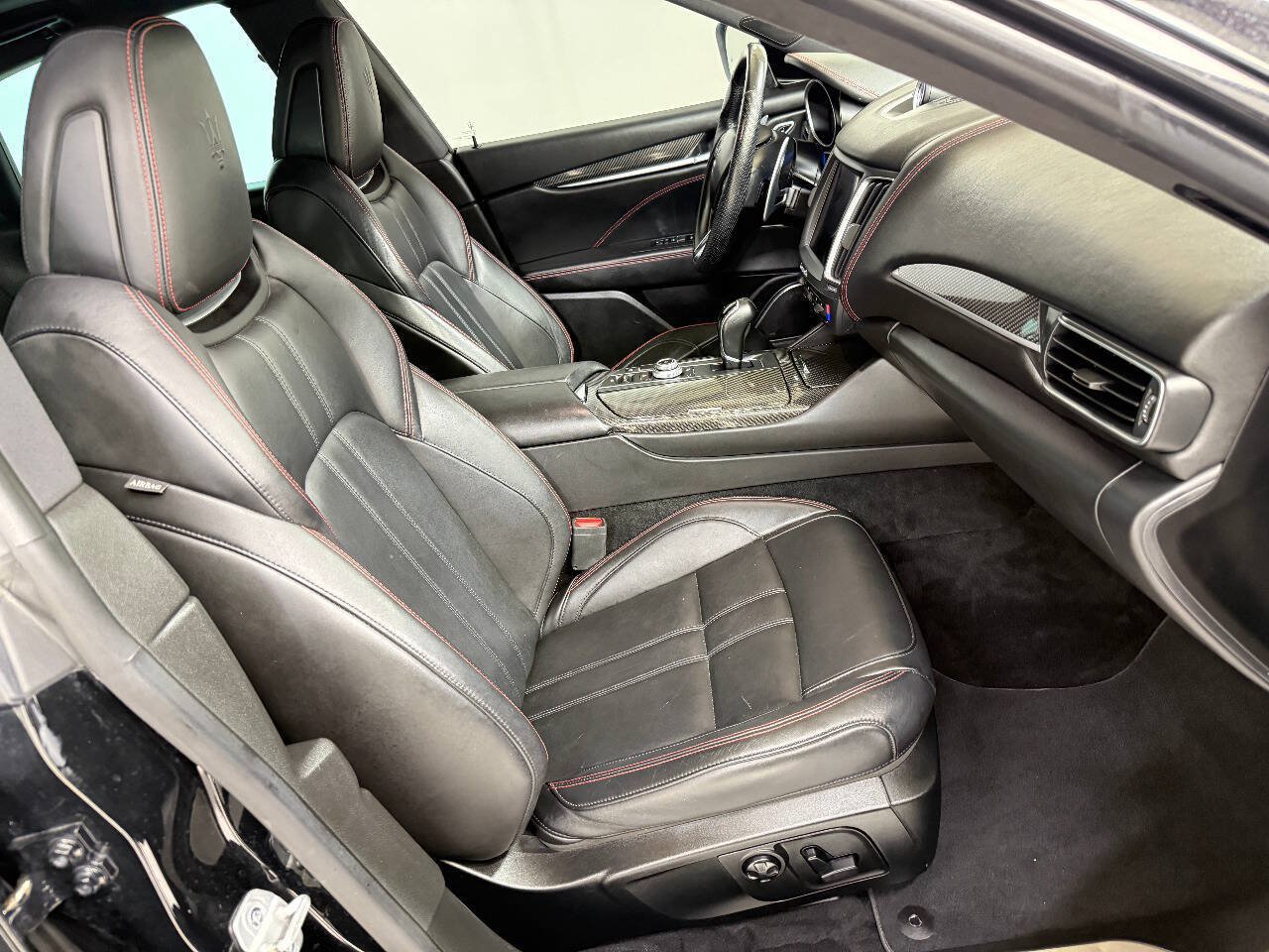 Used 2018 Maserati Levante S GranSport AWD/4WD image 34