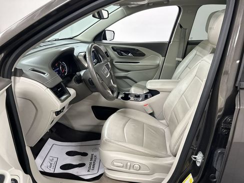 Used 2019 GMC Terrain Denali w/ Advanced Safety Package AWD/4WD image 9