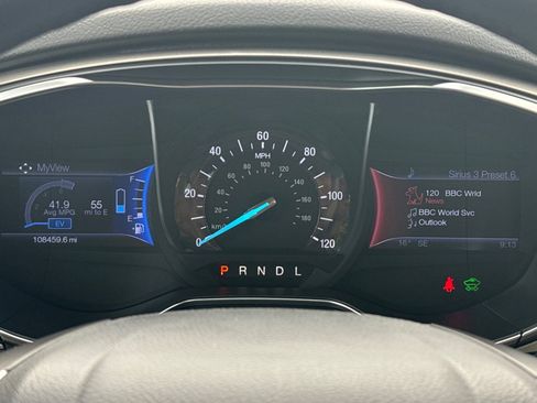 Used 2013 Ford Fusion SE FWD image 23