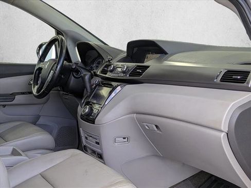 Used 2015 Honda Odyssey Touring Elite image 26