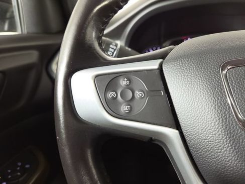 Used 2020 GMC Acadia SLE AWD/4WD image 23