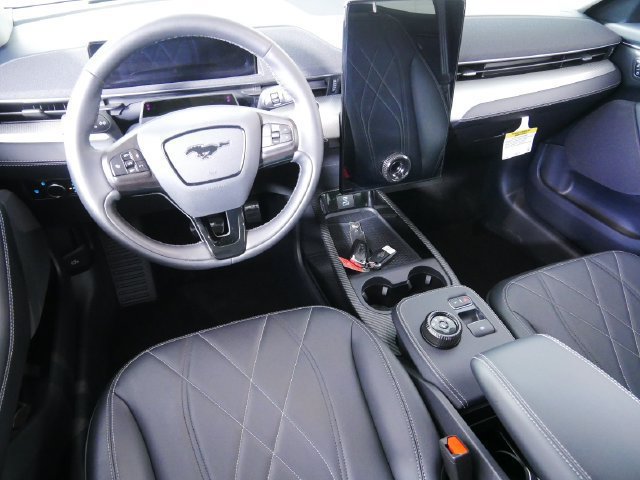 Certified 2023 Ford Mustang Mach-E Select AWD/4WD image 4