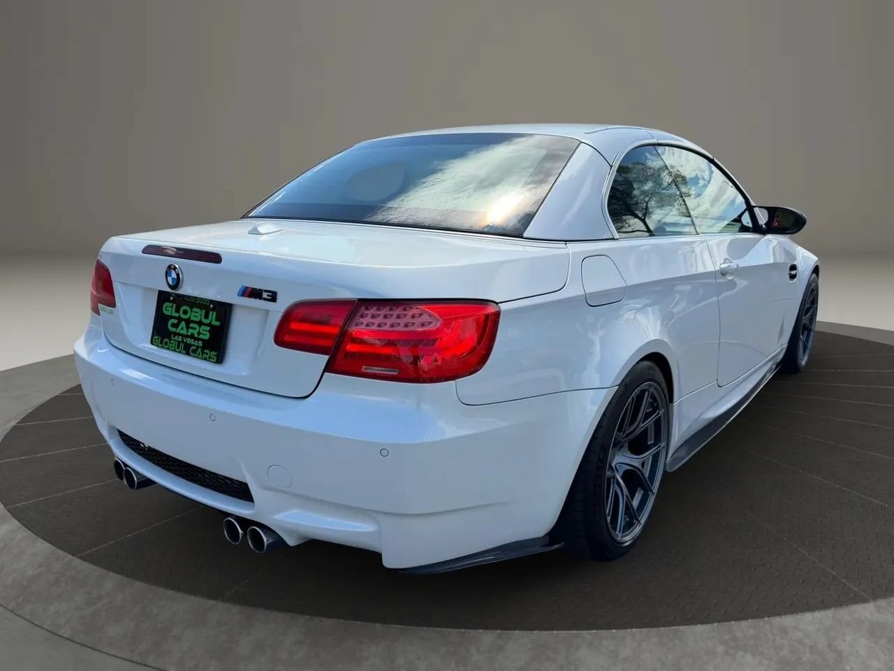 Used 2011 BMW M3 Convertible RWD image 3