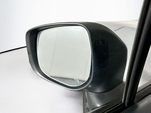 Used 2023 Subaru Forester Premium AWD/4WD image 16