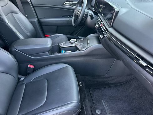 Certified 2026 Kia Sportage EX AWD/4WD image 16