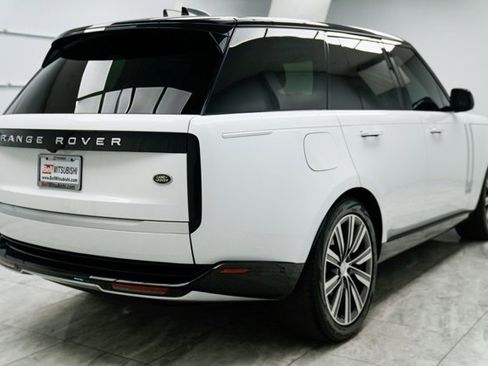 Used 2023 Land Rover Range Rover Autobiography image 9