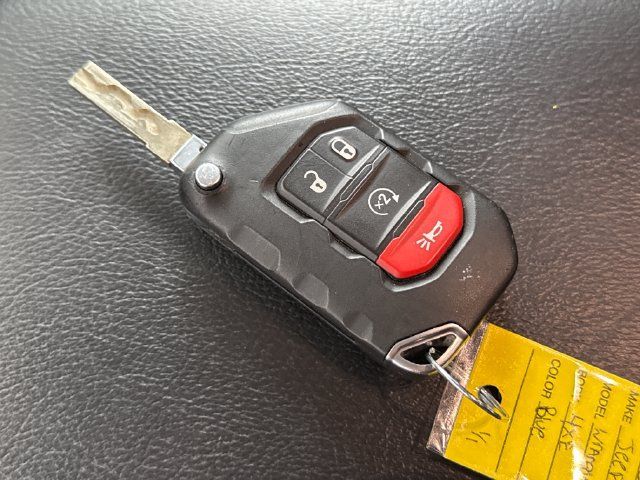 Used 2024 Jeep Wrangler Unlimited Sahara AWD/4WD image 11