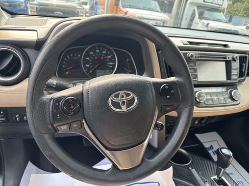 Used 2013 Toyota RAV4 XLE AWD/4WD image 14