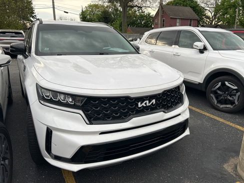 Used 2023 Kia Sorento S FWD image 6
