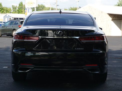 Used 2018 Lexus LS 500 w/ Accessory Package (Z2) RWD image 10