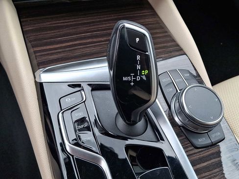 Used 2023 BMW 530i xDrive w/ Convenience Package image 16