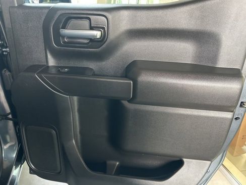 Used 2022 Chevrolet Silverado 1500 Custom image 23