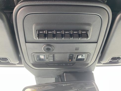 Used 2022 Ford Bronco Badlands image 23