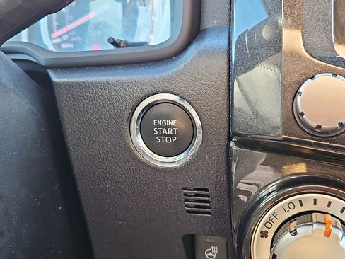 Used 2024 Toyota 4Runner TRD Off-Road Premium image 16