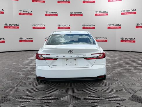 Certified 2025 Toyota Camry SE FWD image 6