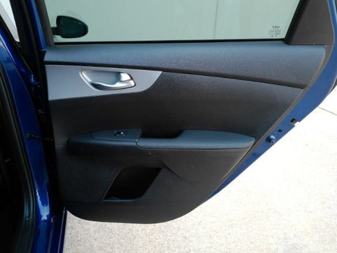 Used 2023 Kia Forte LXS FWD image 21