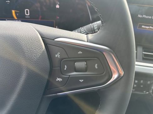 New 2026 Chevrolet Trax LT FWD image 11