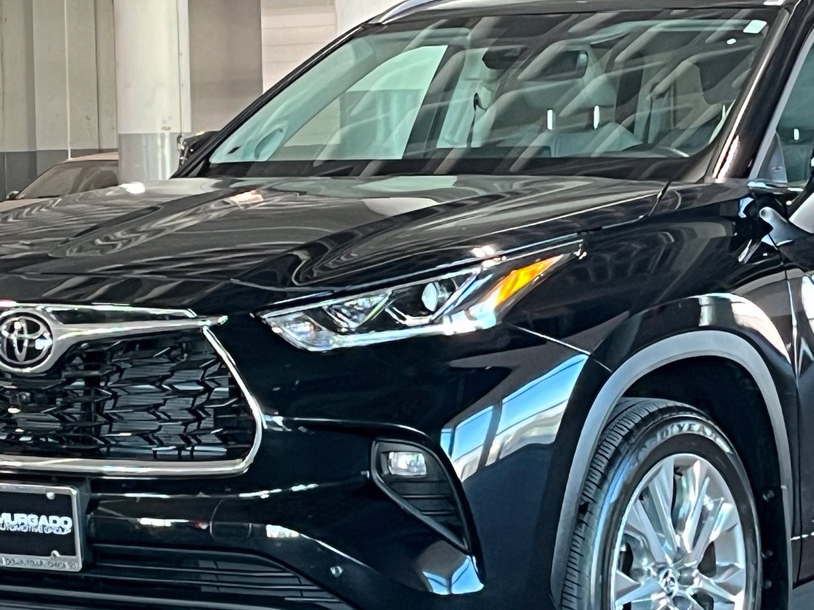 Used 2026 Toyota Highlander Limited AWD/4WD image 5