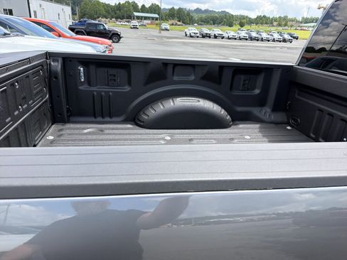 Used 2024 Ford F250 Lariat w/ Lariat Ultimate Package AWD/4WD image 5