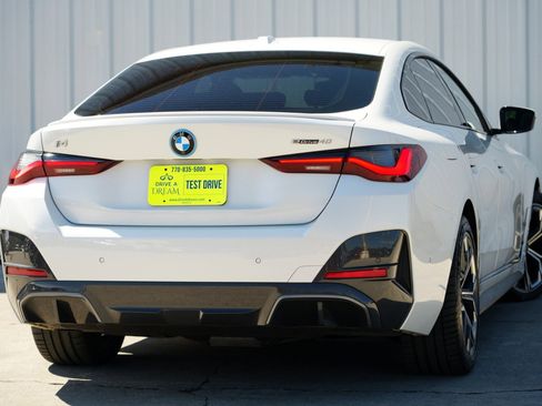 Used 2022 BMW i4 eDrive40 w/ M Sport Package image 5