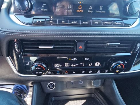 Used 2023 Nissan Rogue SL w/ SL Premium Package AWD/4WD image 18