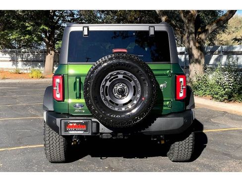 New 2025 Ford Bronco Outer Banks w/ Sasquatch Package image 4