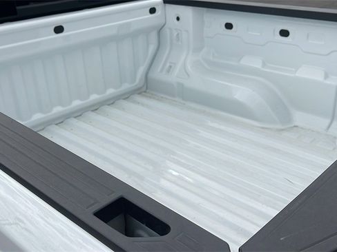 Used 2025 GMC Canyon Elevation w/ Convenience Package image 24