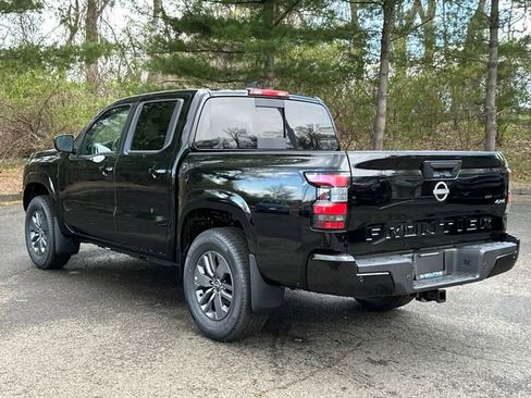 New 2026 Nissan Frontier SV w/ SV Convenience Package AWD/4WD image 4